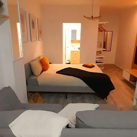 El Apartamentito De Zamarrilla Parking Gratis Incluido Malaga Zewnętrze zdjęcie